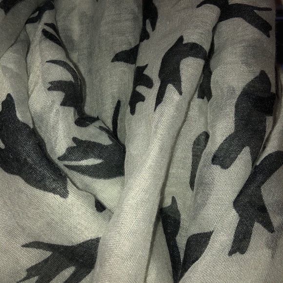 Bird Infinity Scarf - Picture 2 of 2